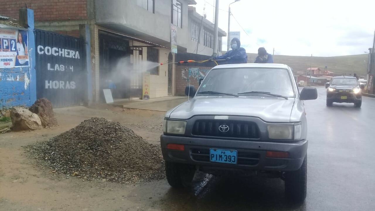 Fumigación del caserío de Conococha