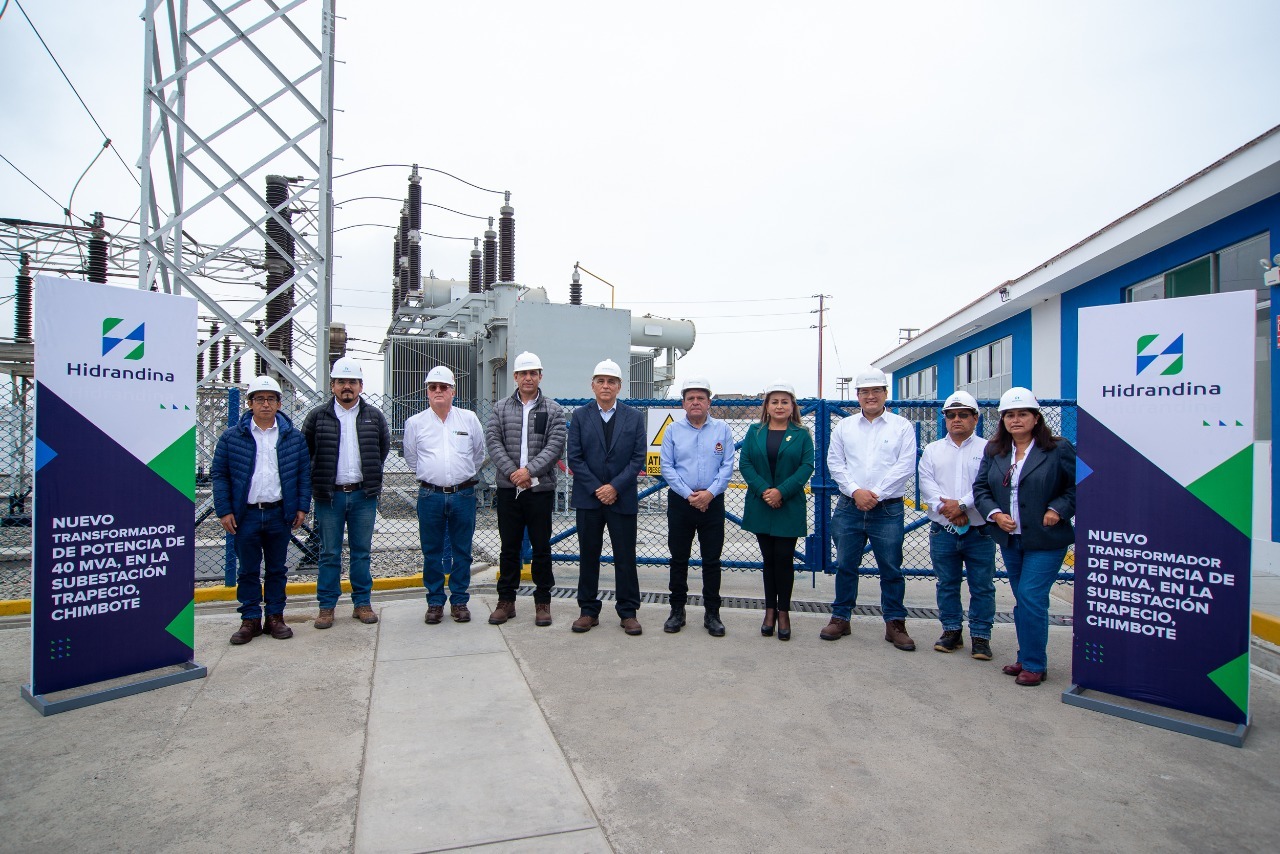 Inauguración del nuevo transformador en Chimbote.