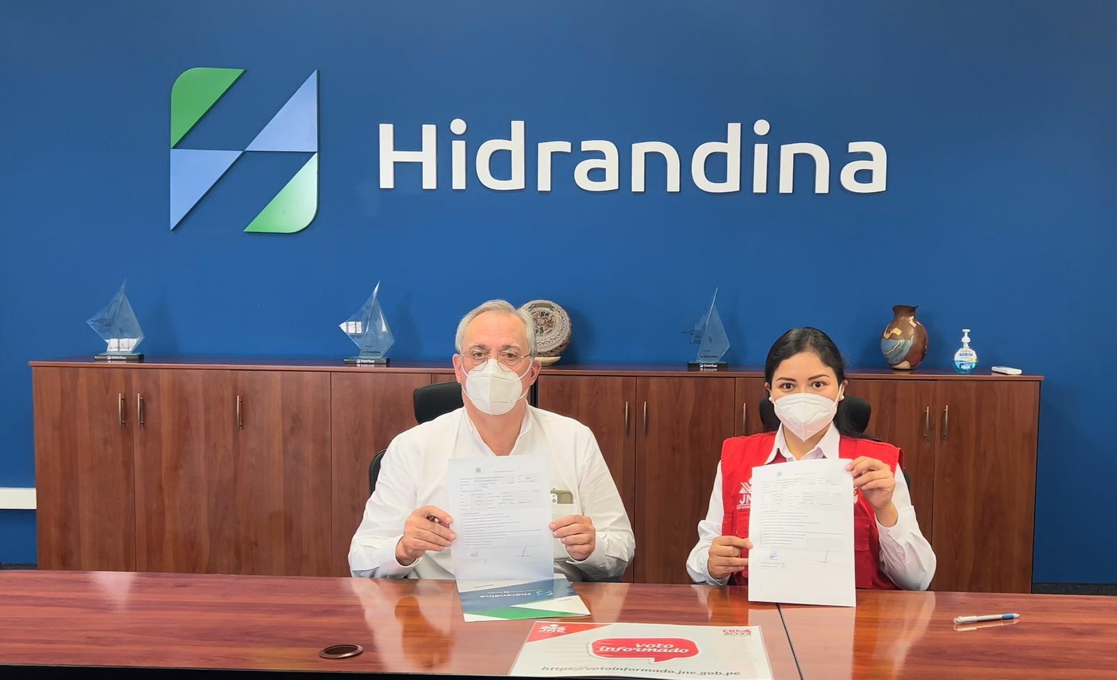 Hidrandina firma convenio con JNE