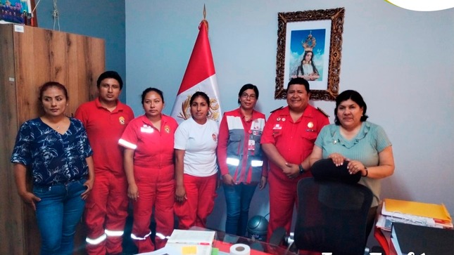 Reunión con la compañía de bomberos CIA Ofelia Banchero de Datorre B - 171 zona de San Joaquín