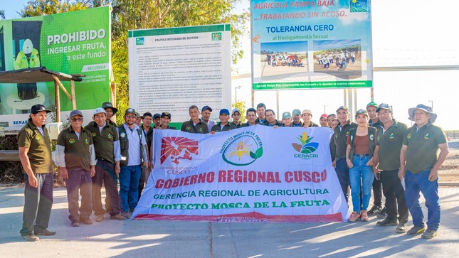 Productores del VRAEM exploran el control de la Mosca de la Fruta en Moquegua