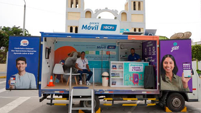 Agente móvil BCP llega a Huarmey