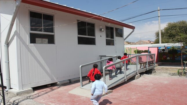 Foto referencial: Aula prefabricada instalada en Caylloma.