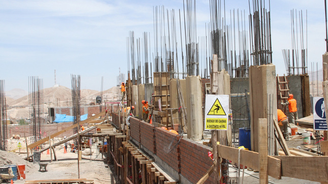 Foto referencial: Obra de institución educativa en ejecución