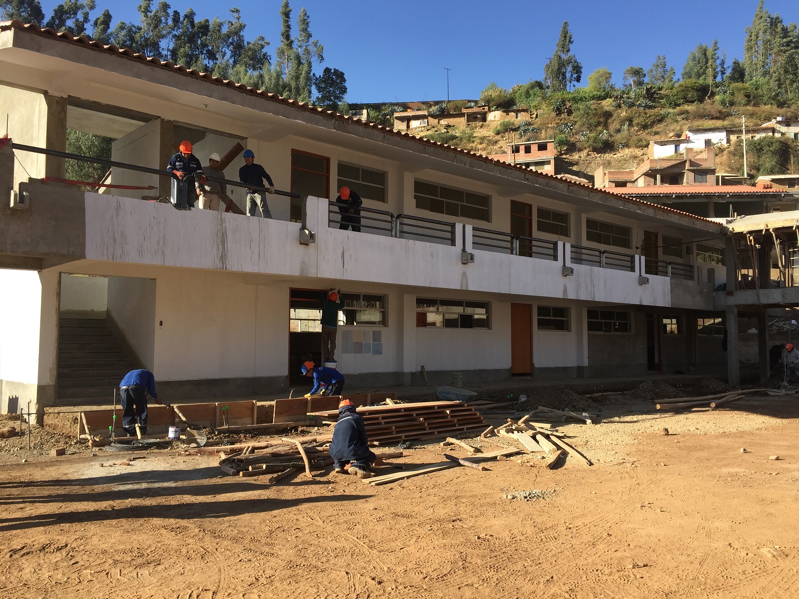 Foto referencial: Obra de institución educativa en ejecución