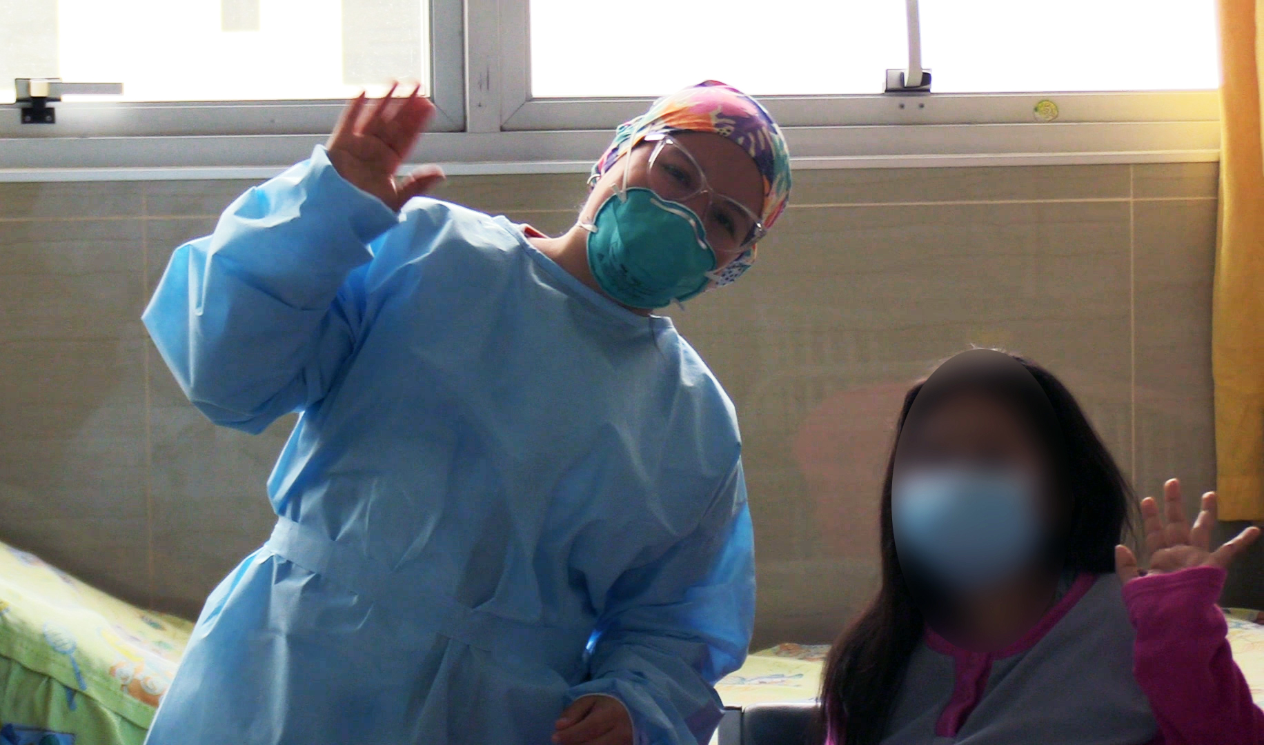 Especialistas del INSN- Breña extirpan tumor de 6 kilos alojado en el ovario izquierdo de adolescente