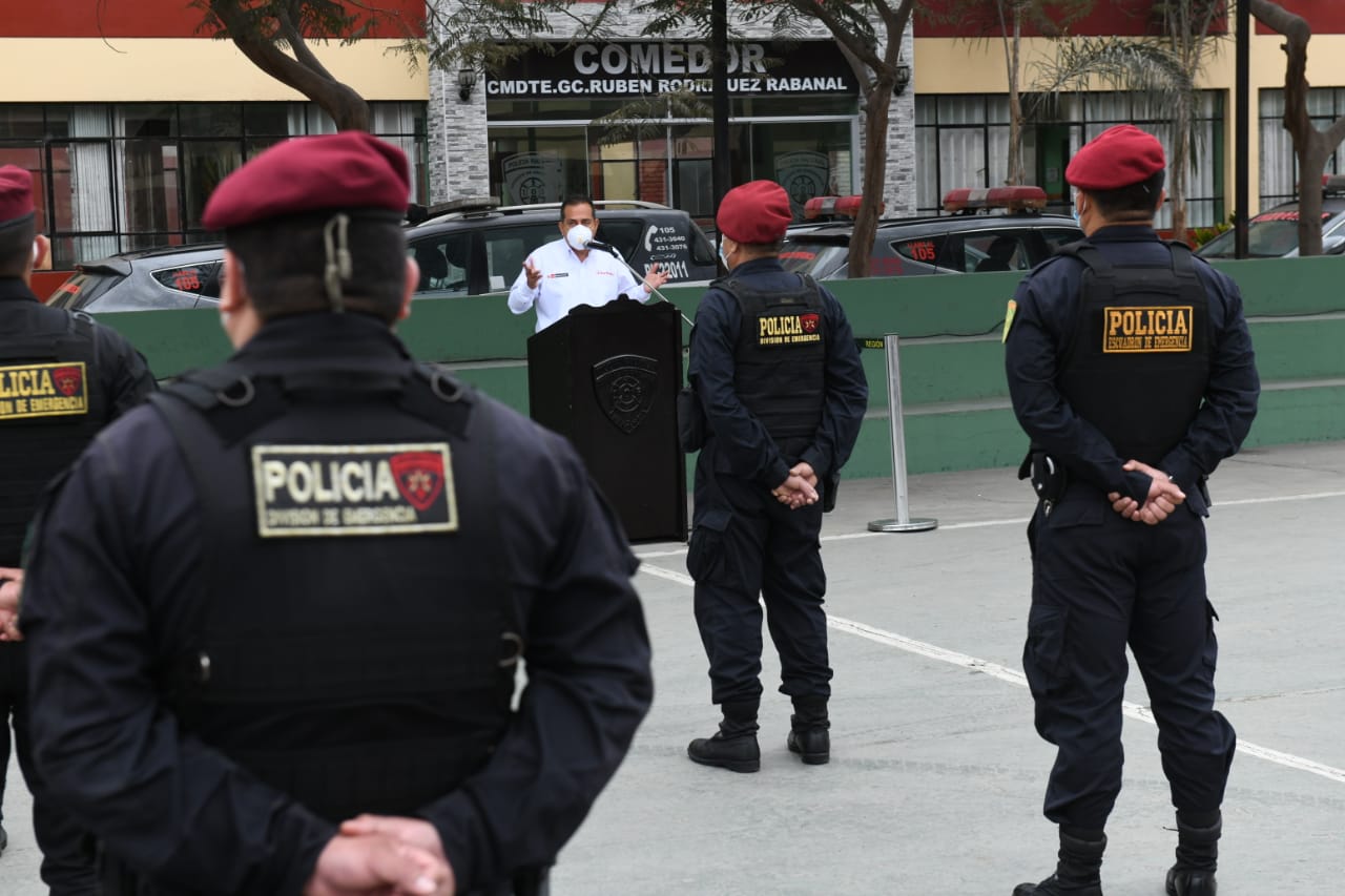 Ministro Gentille invoca a policías a retomar la iniciativa operativa frente a la delincuencia.