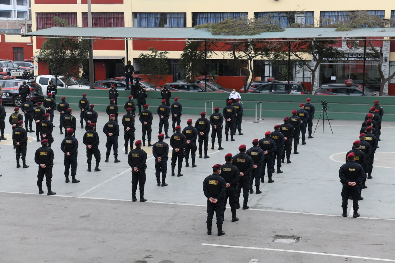 Ministro Gentille invoca a policías a retomar la iniciativa operativa frente a la delincuencia.