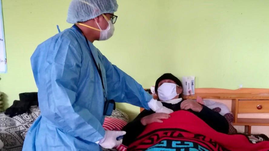 Cusco: Equipos de Respuesta Rápida intensifican seguimiento y atención domiciliaria de pacientes COVID-19