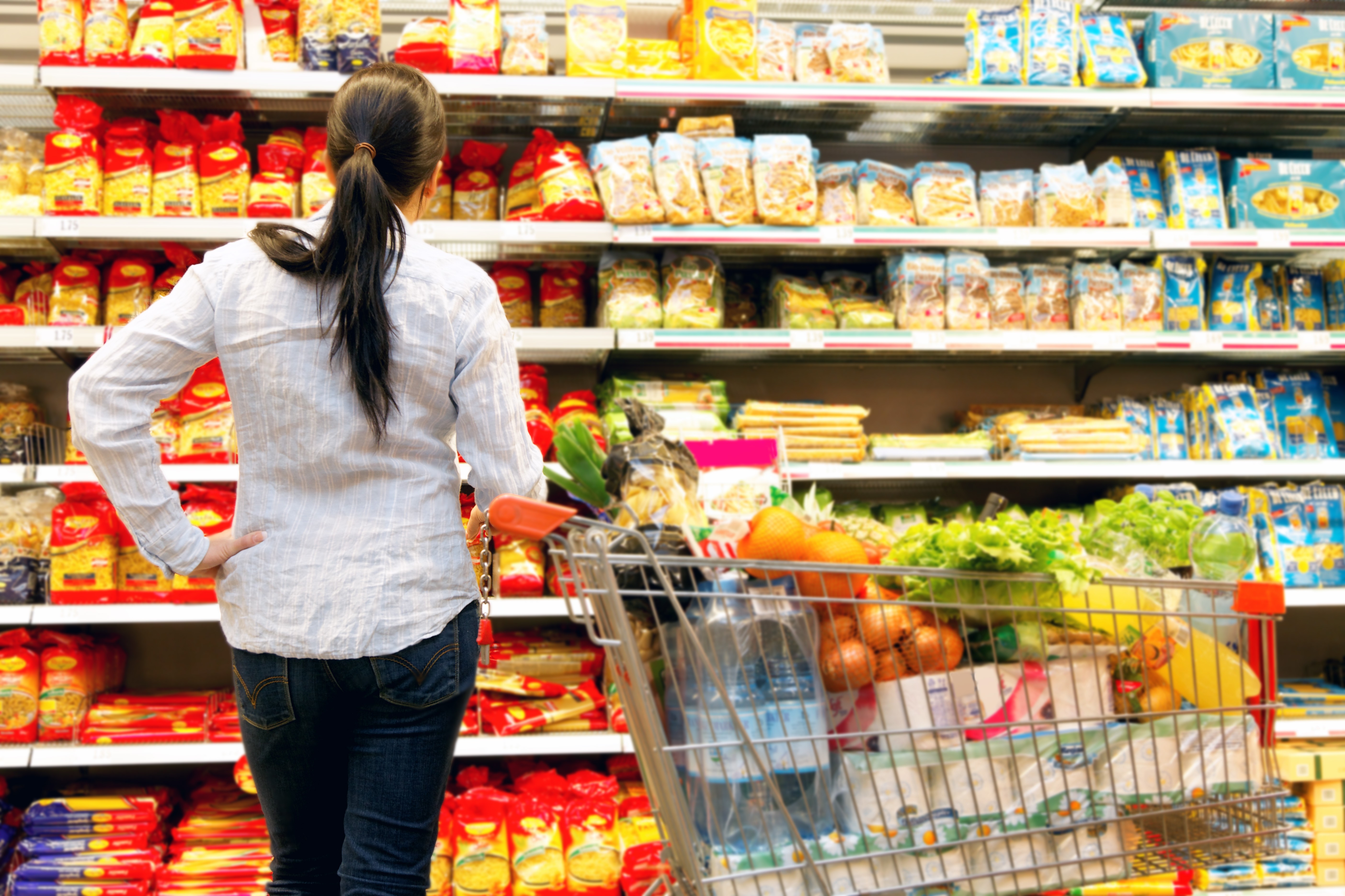 El Indecopi exhortó a los supermercados a consignar claramente la fecha de vencimiento de cada uno de los productos perecibles que ofrecen a través de sus páginas web, con el fin de que los consumidores puedan tomar una decisión adecuada de consumo.