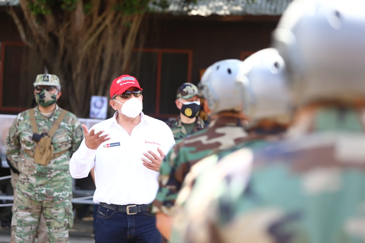 Perú reinicia operaciones de erradicación de cultivos de hoja de coca.