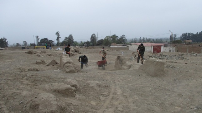 Ministerio de Cultura supervisó jornada de limpieza en el Monumento Arqueológico Cerro Macatón en Huaral