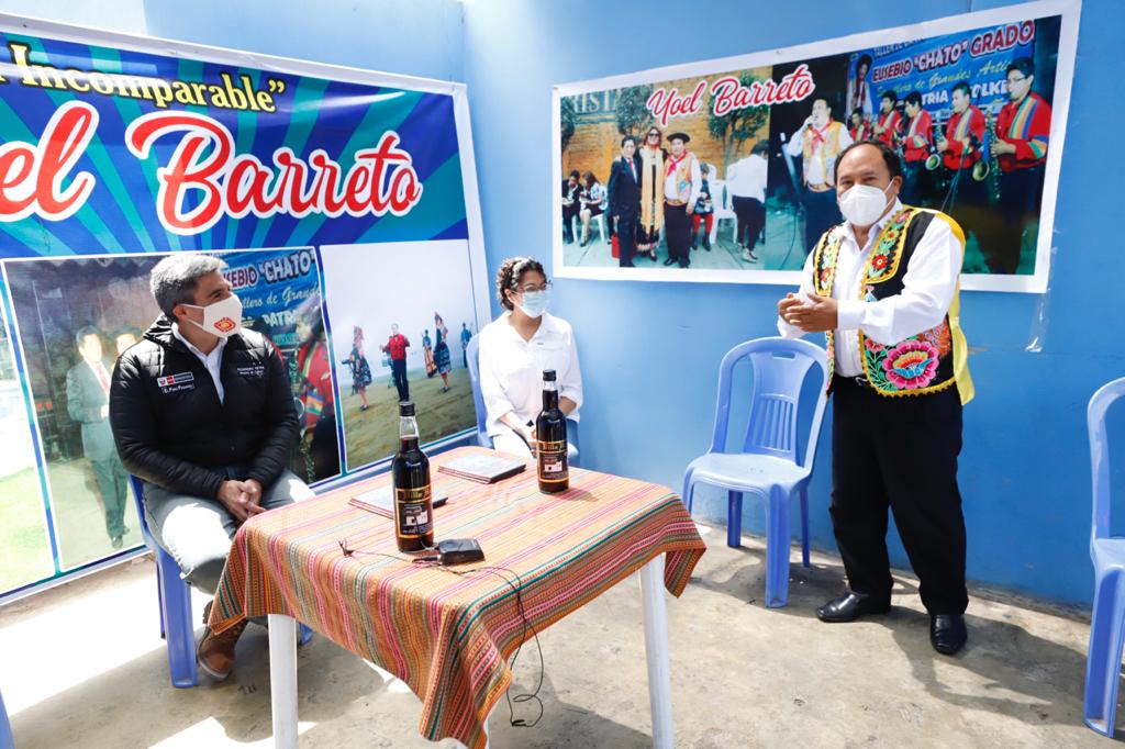 Ministro de Cultura entregó líneas de apoyo en dicha ciudad.