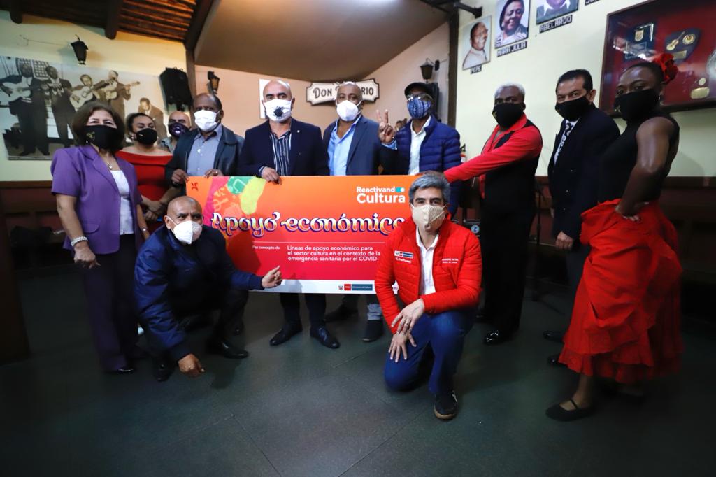 Ministerio de Cultura entrega apoyos económicos a difusores de la Canción Criolla