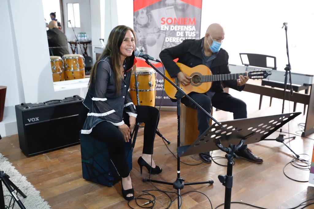 Ministerio de Cultura entrega apoyos económicos a difusores de la Canción Criolla