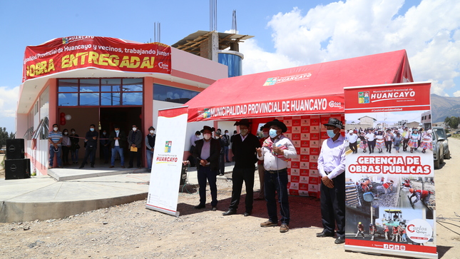 Inauguración del local comunal en el distrito de Huancán