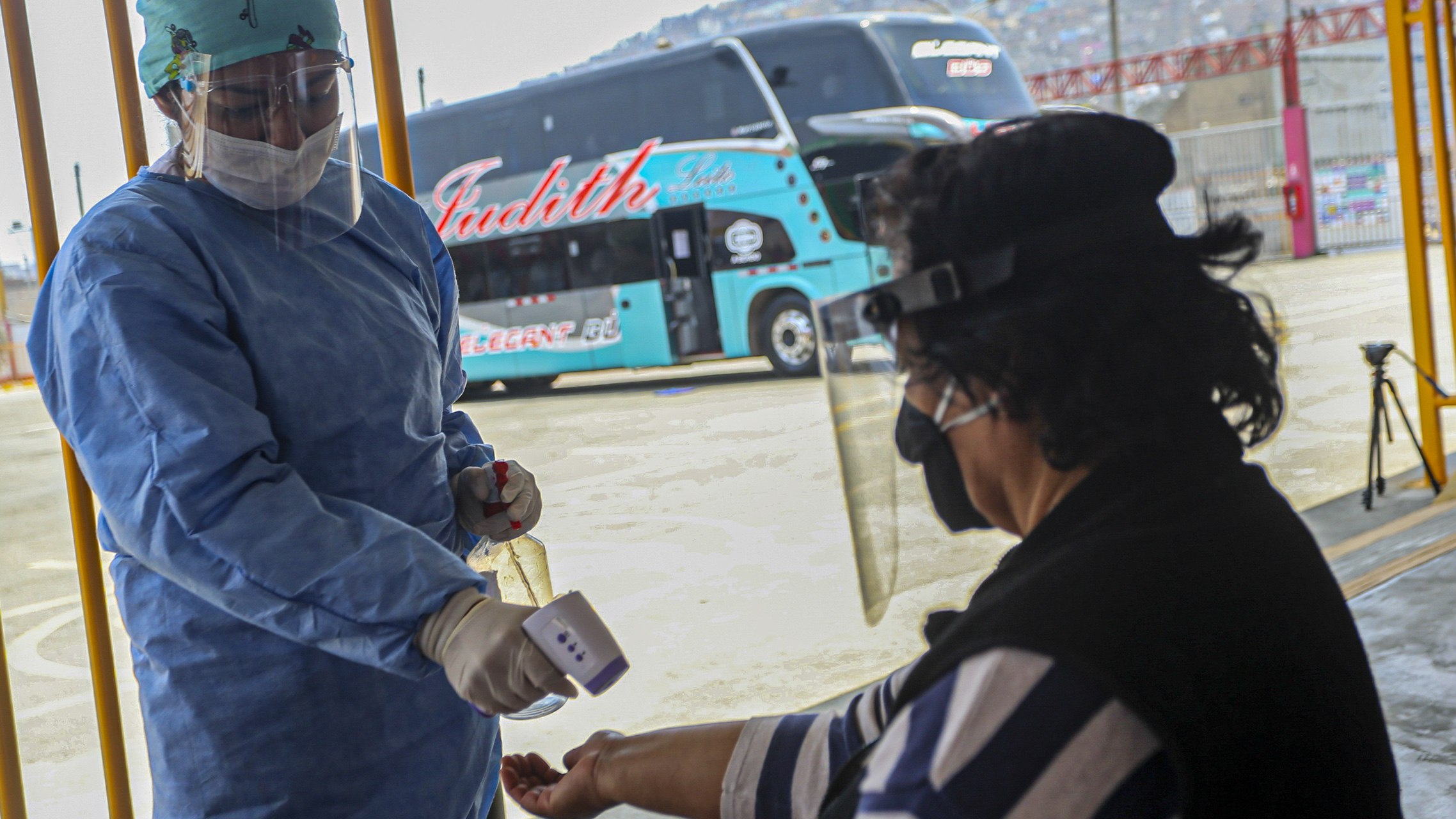 Transporte interprovincial movilizó a 2 millones 355 mil pasajeros en los tres primeros meses de reactivación