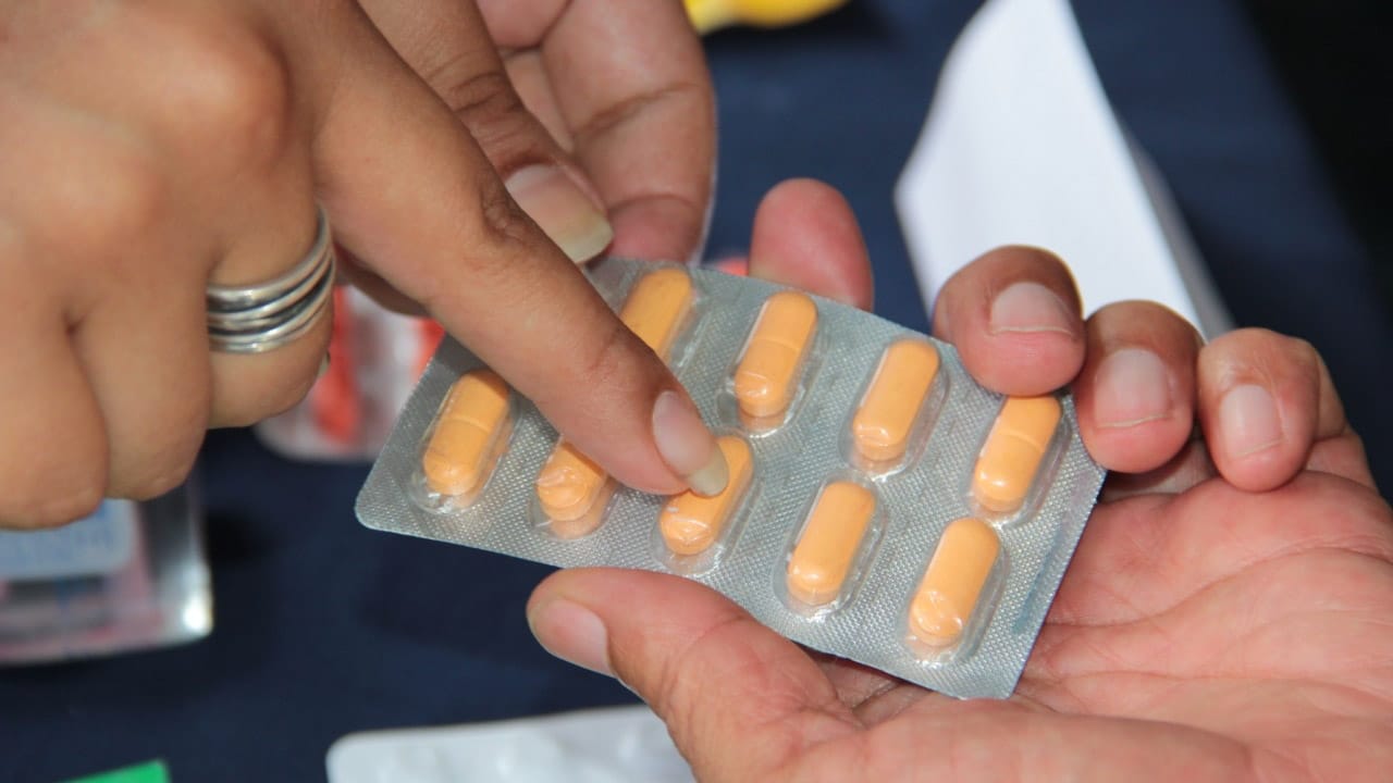 Minsa advierte que uso de antibióticos sin receta médica puede ser mortal