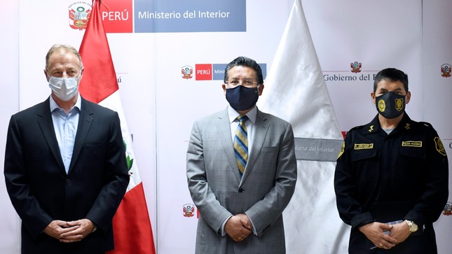 Ministro del Interior y alcalde de Lima coordinan acciones para reforzar seguridad ciudadana.