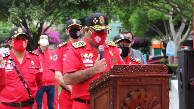 Ministerio del Interior saluda a bomberos por su 160.° aniversario