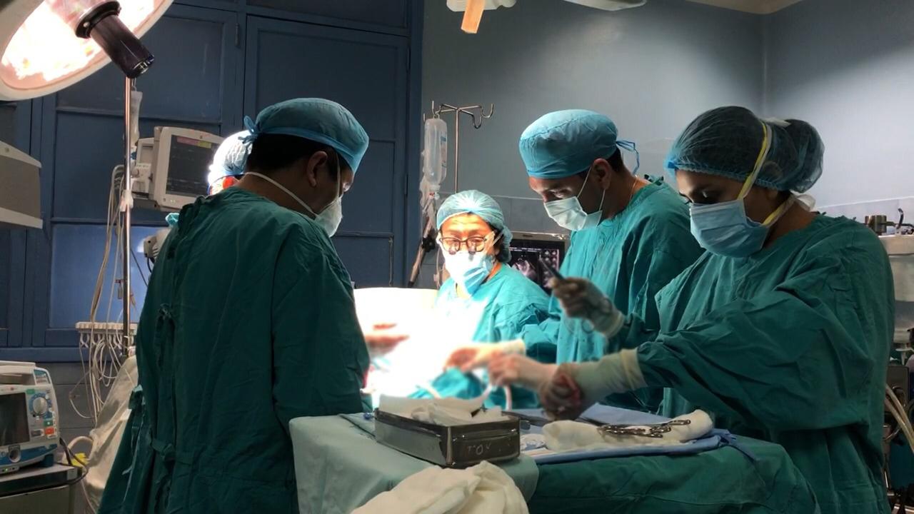 Hospital Loayza evita amputaciones en pacientes diabéticos a través de procedimientos mínimamente invasivos
