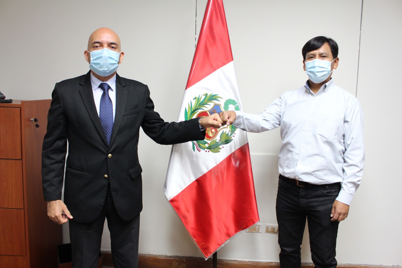 Fotos: El presidente del Consejo Nacional para la Integración de la Persona con Discapacidad –Conadis, Econ. Marco Antonio Gamarra y el flamante presidente de la Comisión de Inclusión Social y Personas con Discapacidad del Congreso de la República,