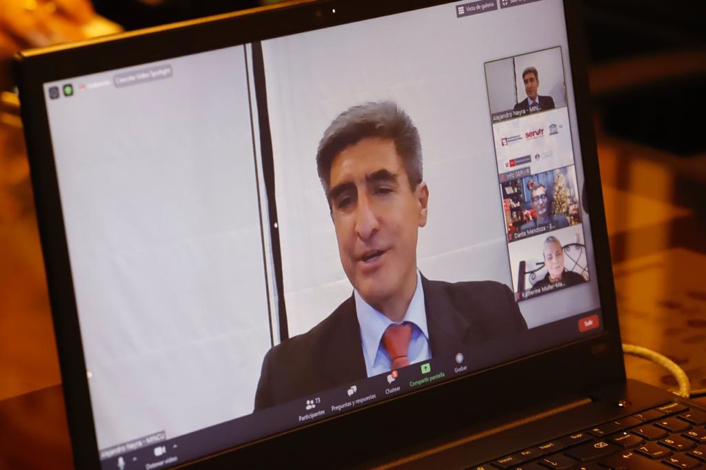 El ministro de Cultura, Alejandro Neyra Sánchez, resaltó la capacitación que recibieron los servidores públicos, para contribuir al desarrollo del país.