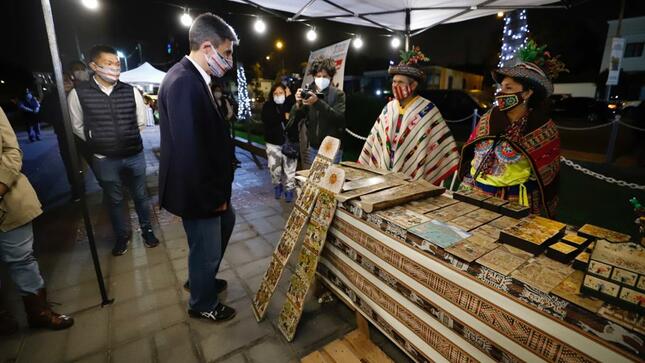 Feria artesanal en Chorrillos fue inaugurada con presencia del ministro de Cultura