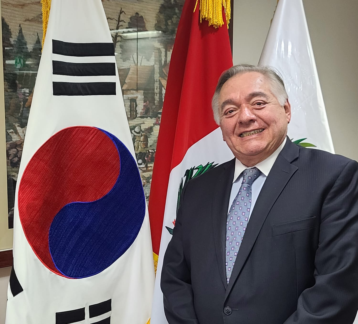 Embajador del Perú en Corea, Daúl Matute Mejía