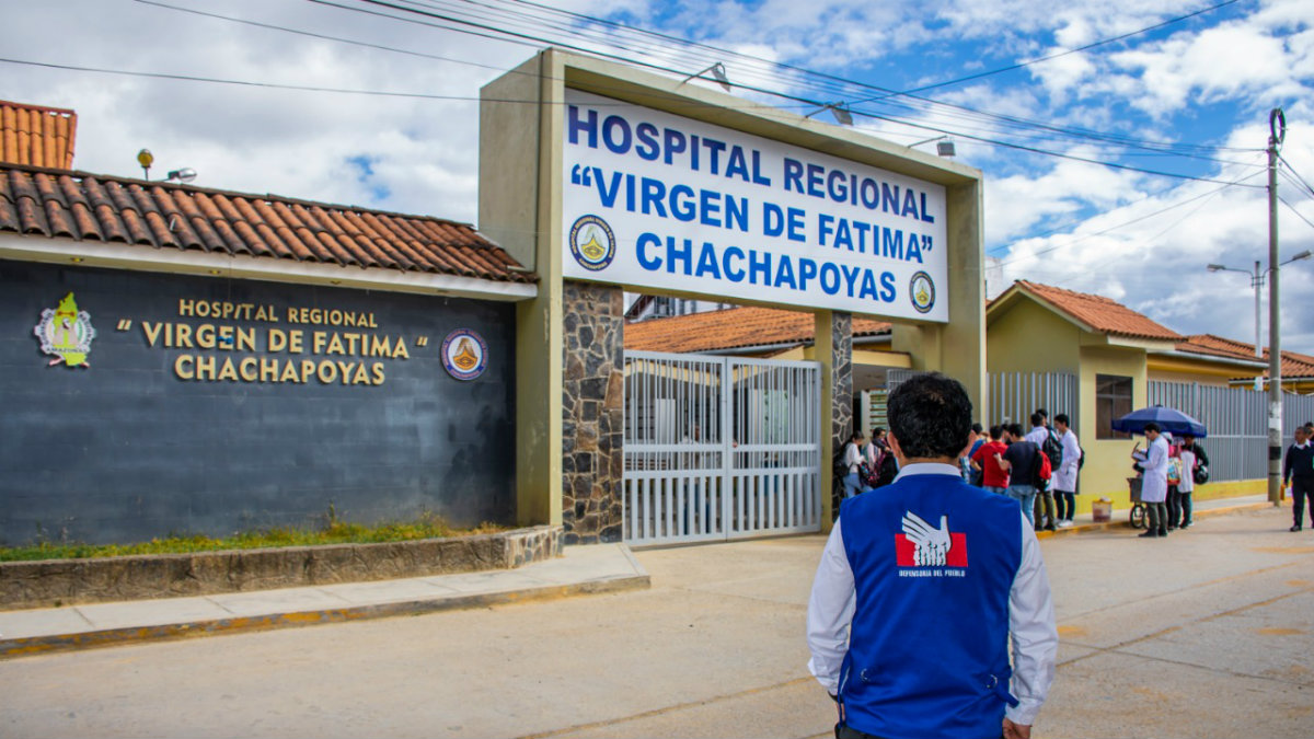 Fachada es el hospital Virgen de Fátima de Chachapoyas
