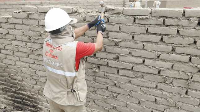 Ministerio de Cultura recupera áreas de la zona arqueológica monumental Los Huacos