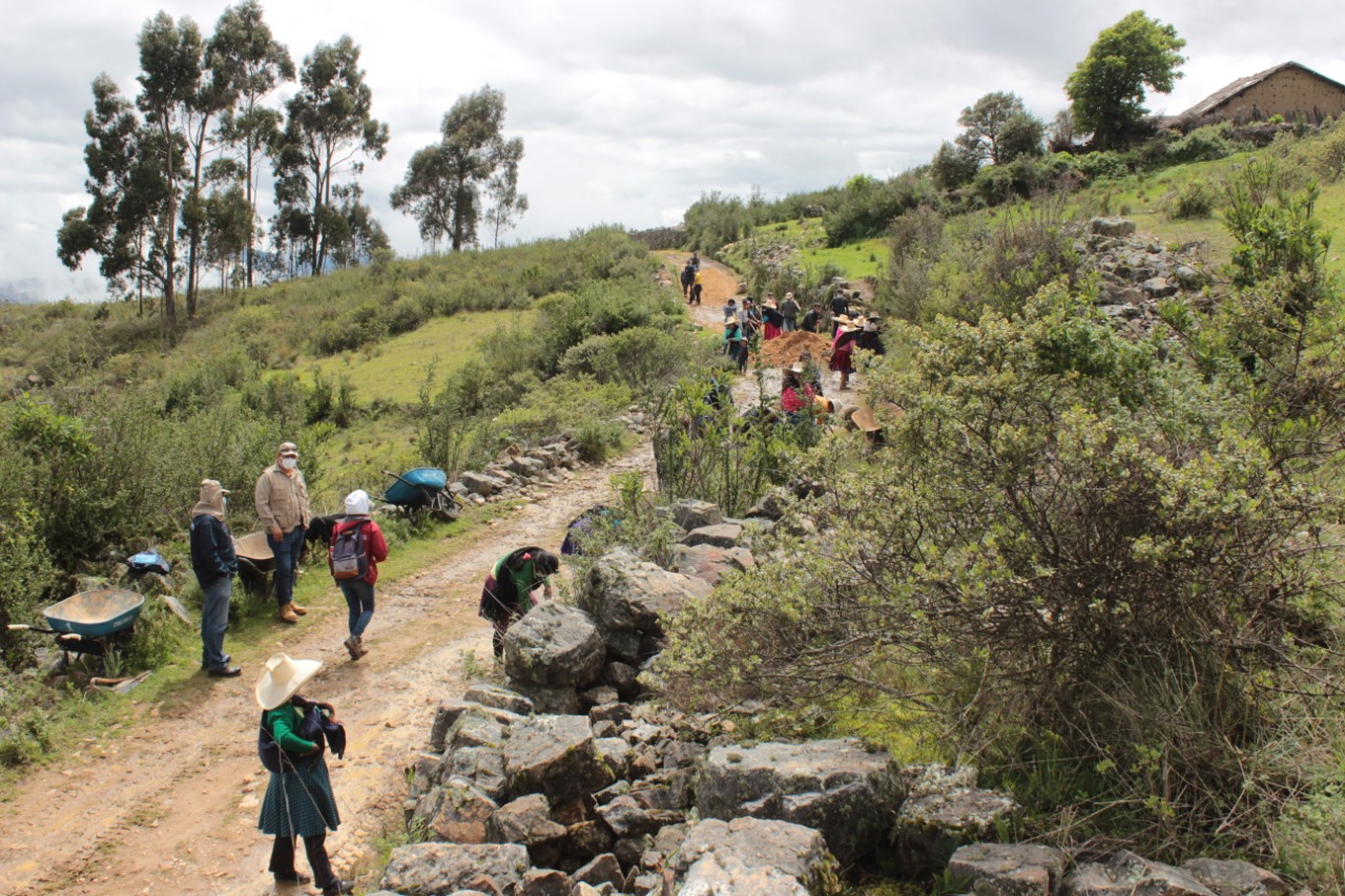 Realizan jornada de trabajo comunal para mantenimiento a trocha de acceso a Marcahuamachuco