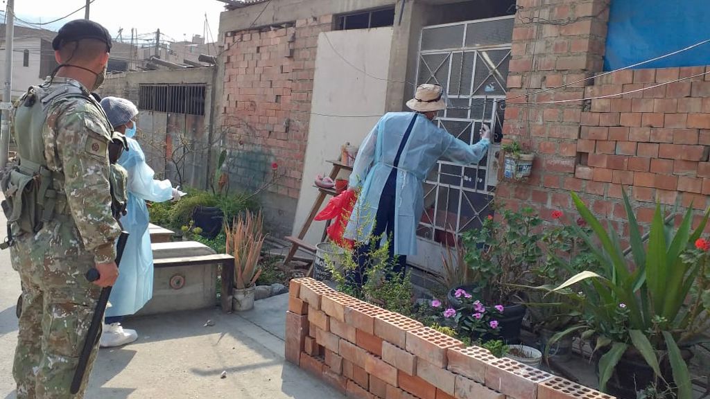 Ate: Minsa visita más de 1400 viviendas para evaluación y diagnóstico de COVID-19