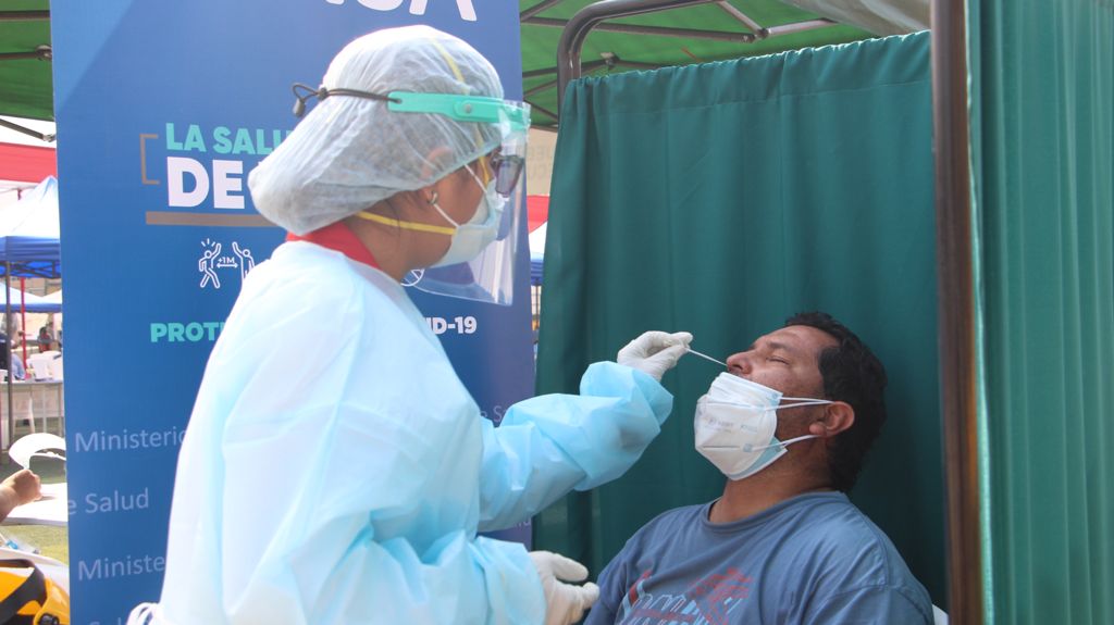Ate: Minsa visita más de 1400 viviendas para evaluación y diagnóstico de COVID-19
