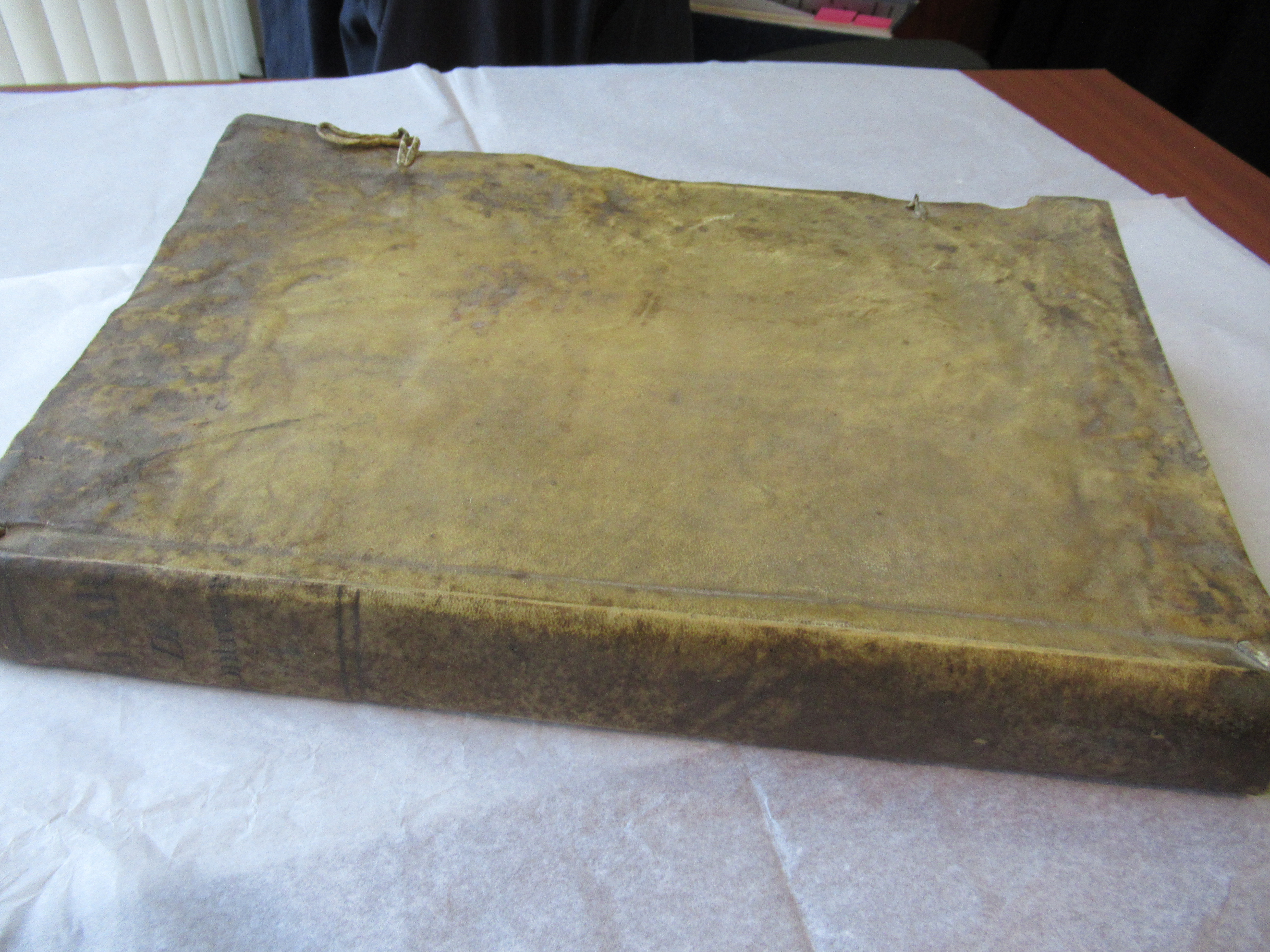 Declaran como Patrimonio Cultural de la Nación a dos documentos bibliográficos históricos