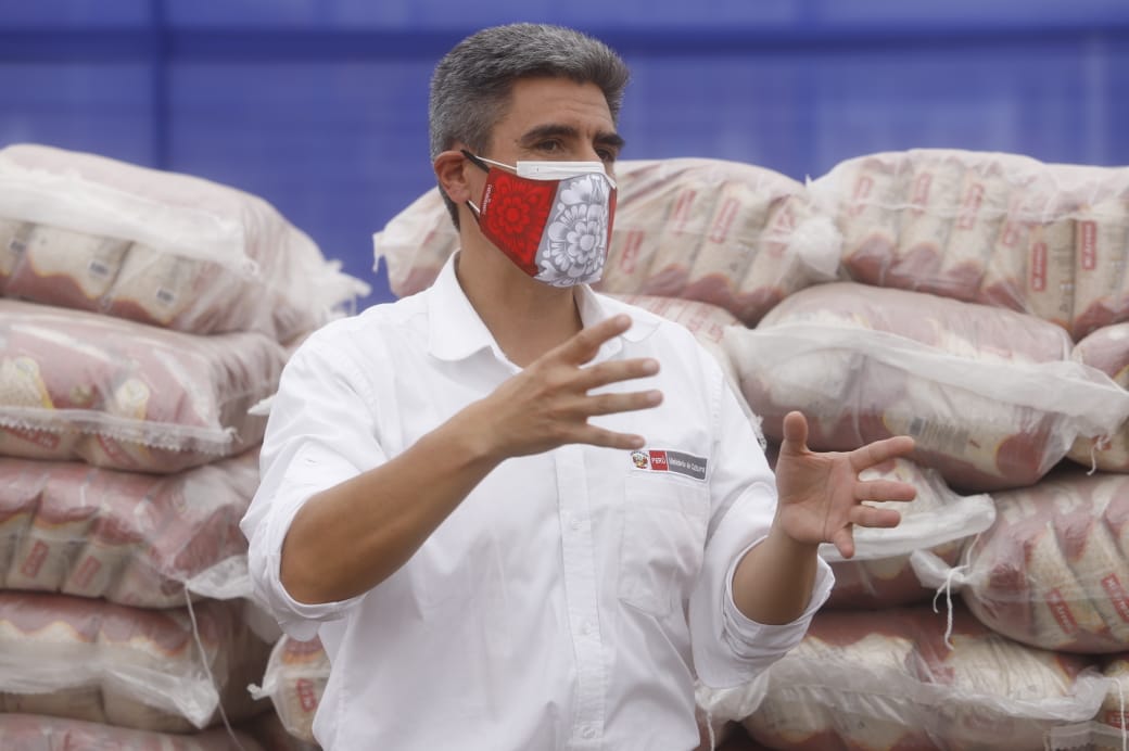 Gobierno entrega alimentos a comedores populares y ollas comunes