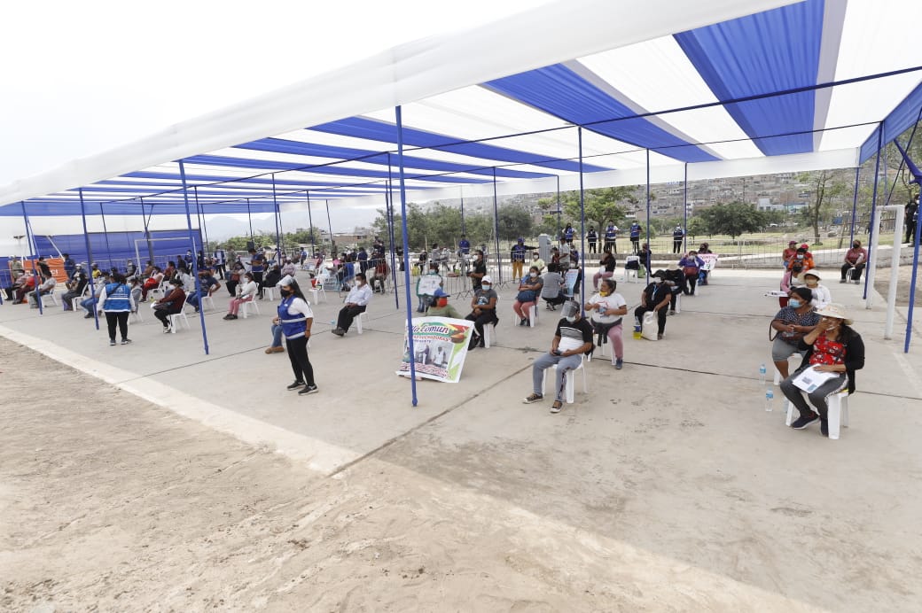 Gobierno entrega alimentos a comedores populares y ollas comunes