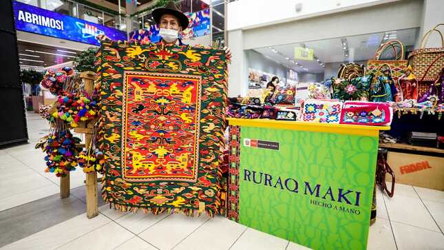 Ministerio de Cultura: Artistas tradicionales de Ruraq Maki son capacitados por Indecopi para gestionar marcas colectivas