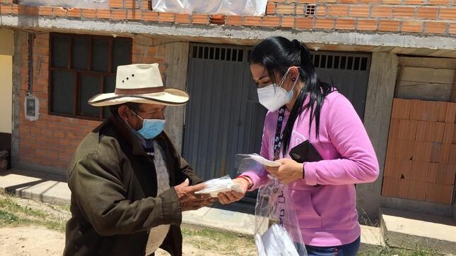 Municipalidad Provincial de Chachapoyas entregó mascarillas comunitarias a los vecinos de los sectores de Santo Toribio de Mogrovejo y Santa Rosa de Lima. 