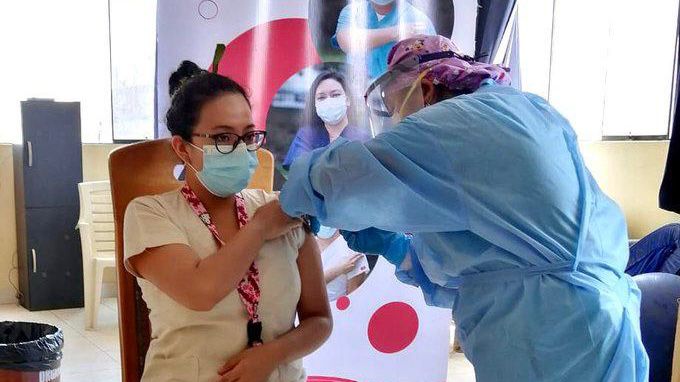 Lambayeque avanza hacia el 100 % de cobertura en vacunación de su personal en primera línea frente a la COVID-19