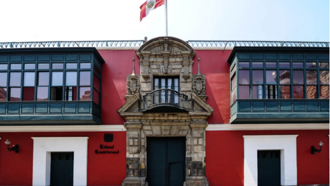 Fachada principal del Tribunal Constitucional.