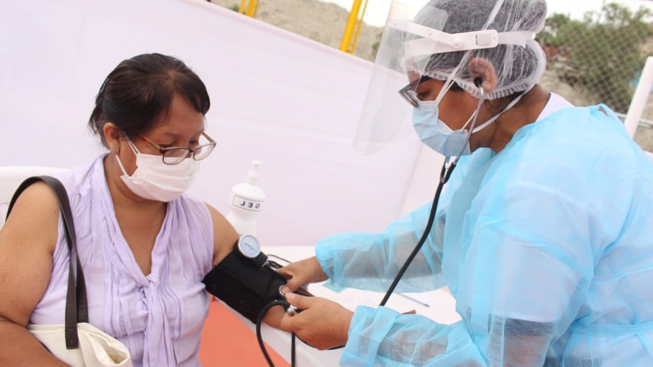 Minsa realiza diagnóstico oportuno y descarte de tuberculosis en Cieneguilla