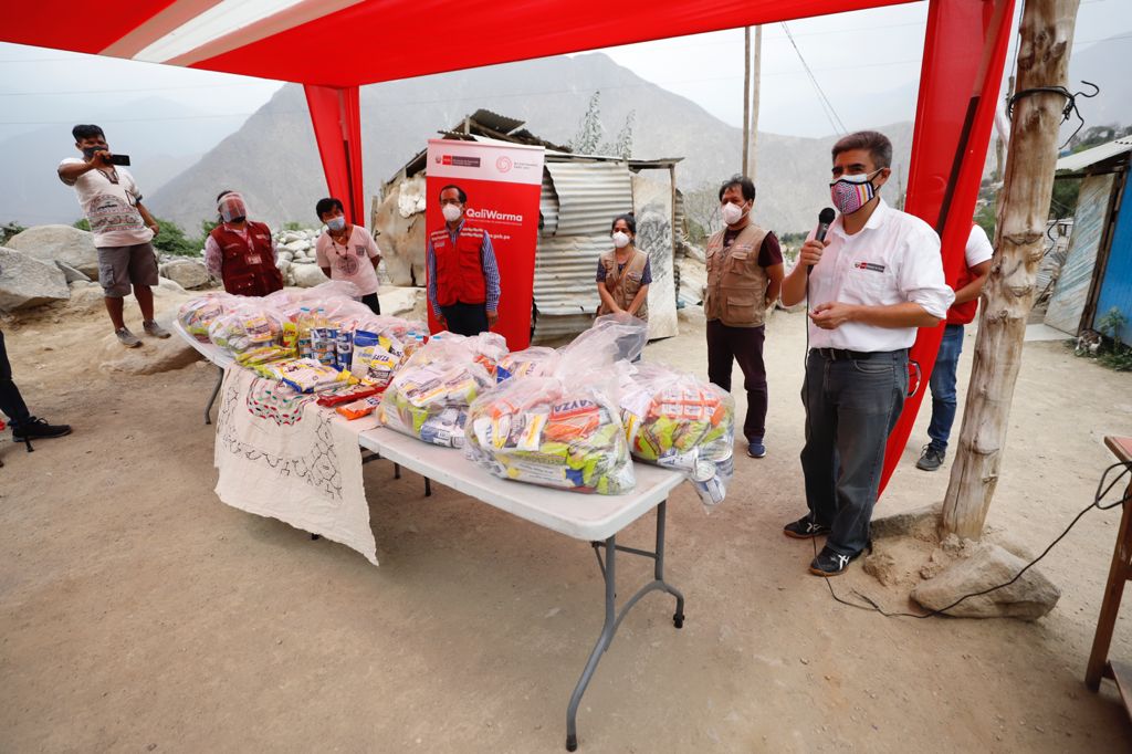 Ministro de Cultura supervisó la entrega de alimentos a la población Shipibo-Konibo asentada en Santa Eulalia