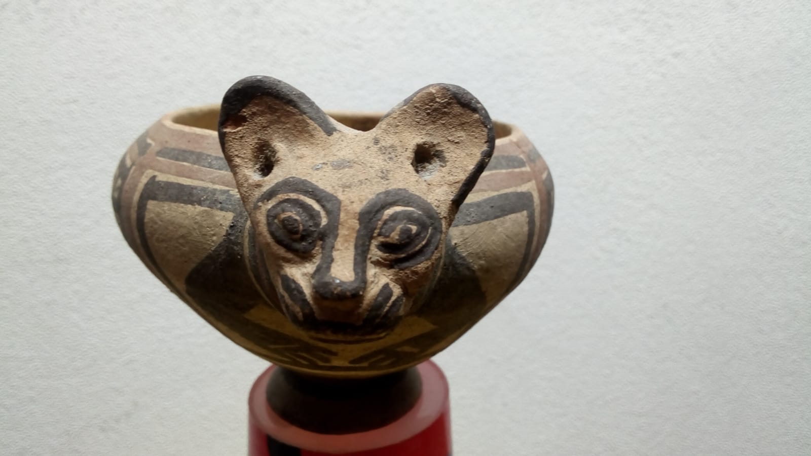 El Perú recupera en Francia siete bienes arqueológicos pertenecientes al Patrimonio Cultural de la Nación