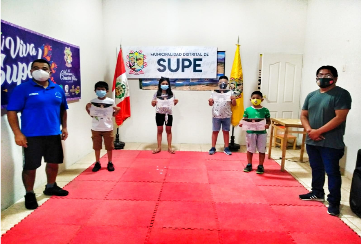 Niños y niñas culminan con resultados positivos su formación en ajedrez