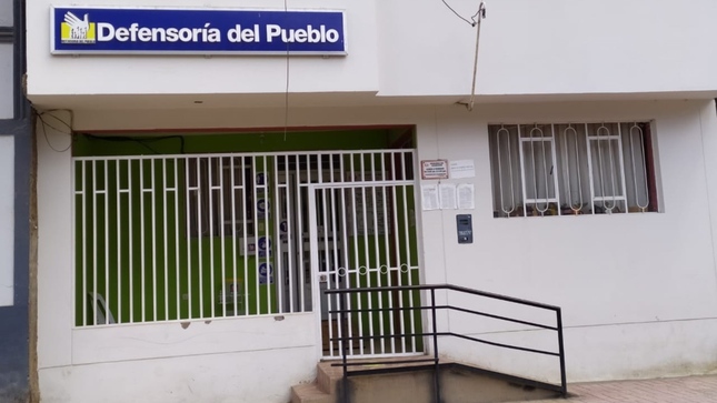Fachada de oficina defensorial en Huancavelica
