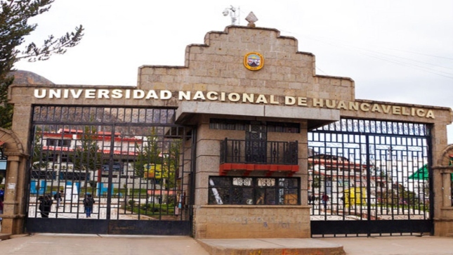 Imagen JPG de la puerta principal de la Universidad Nacional de Huancavelica.