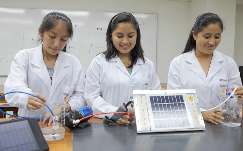 Beca Mujeres en Ciencia 2021, conoce las carreras