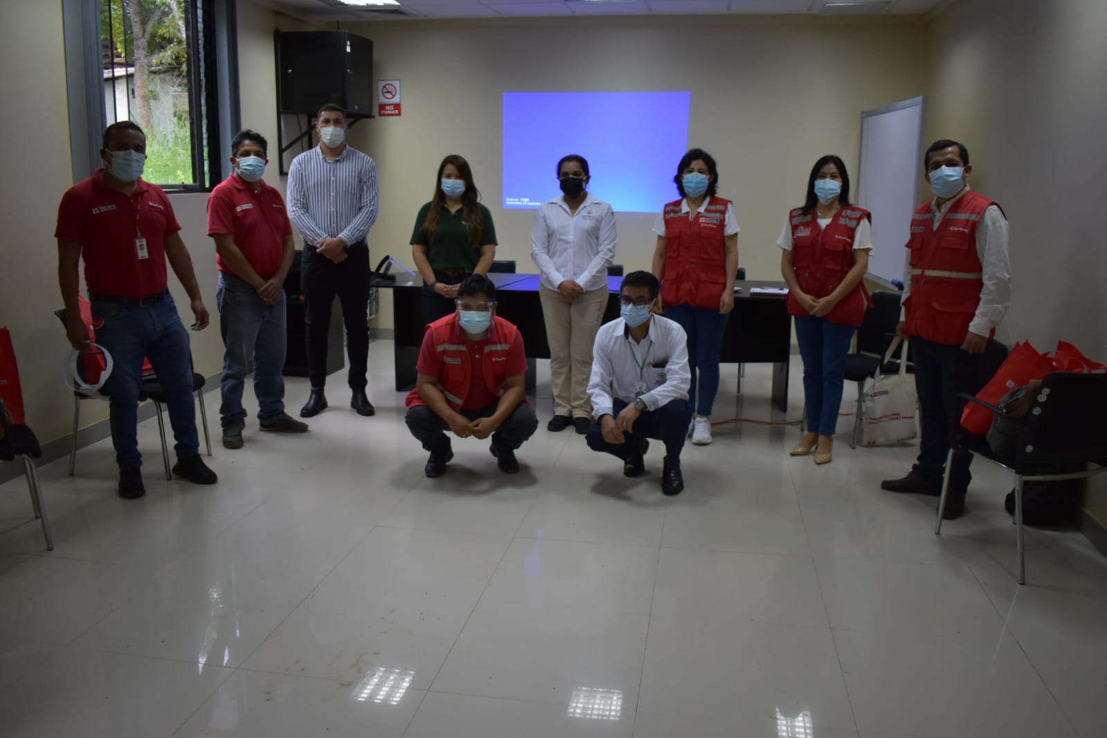 La vicegobernadora regional, Nohemí Aguilar Puerta, participó de la reunión junto a la directora regional de Salud, Leslie Zevallos Quinteros y la directora ejecutiva del programa Juntos, Jessica Niño de Guzmán Esaine.