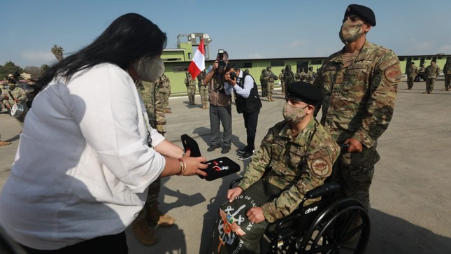 Condecoran a miembros de las Fuerzas Armadas que participaron en operación Ojo de Águila